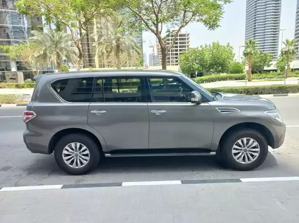 مستعملة Nissan Patrol للبيع في دبي #23432 - 1  صورة 