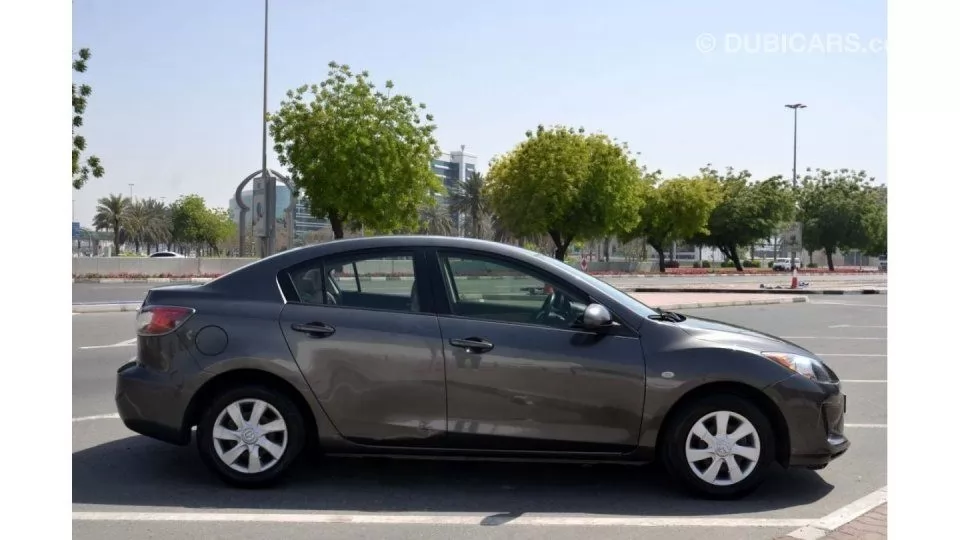 استفاده شده Mazda Mazda3 برای اجاره که در دبی #23443 - 1  image 