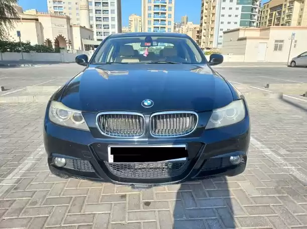 Gebraucht BMW 320 Zu verkaufen in Dubai #23450 - 1  image 