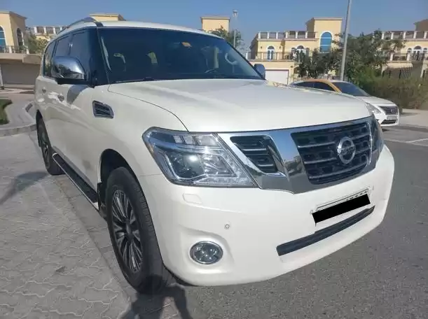 مستعملة Nissan Patrol للبيع في دبي #23451 - 1  صورة 