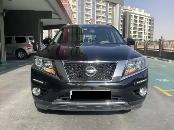 Kullanılmış Nissan Pathfinder Kiralık içinde Dubai #23466 - 1  image 
