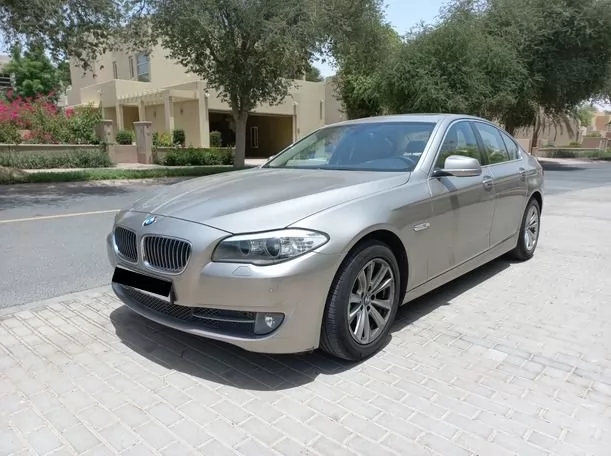 Gebraucht BMW 520i Zu verkaufen in Dubai #23494 - 1  image 