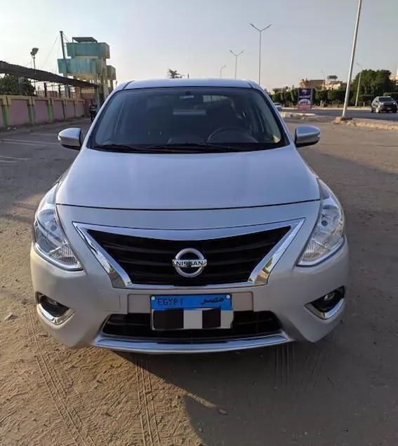 استفاده شده Nissan Sunny برای اجاره که در قاهره-استان #25052 - 1  image 