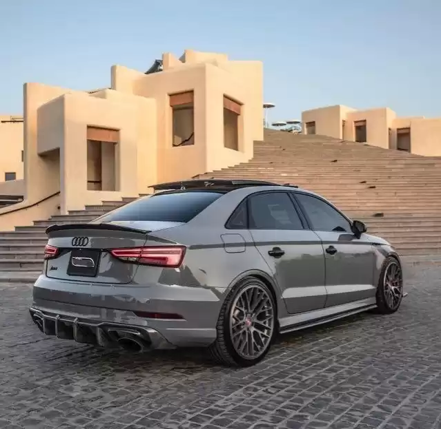 Yepyeni Audi Q3 Satılık içinde Londra , Büyük-Londra , İngiltere #27543 - 1  image 