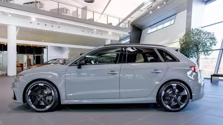 Yepyeni Audi Q3 Satılık içinde Londra , Büyük-Londra , İngiltere #27583 - 1  image 