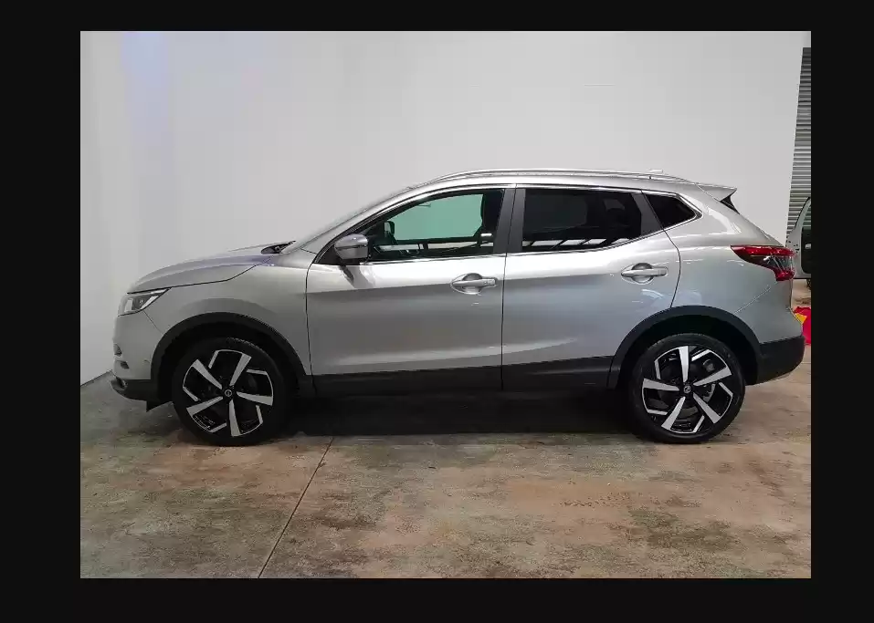 Used Nissan Qashqai For Sale in Greater-London , England #28049 - 1  image 