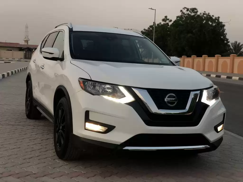 全新的 Nissan Unspecified 出租 在 巴格达省 #28847 - 1  image 
