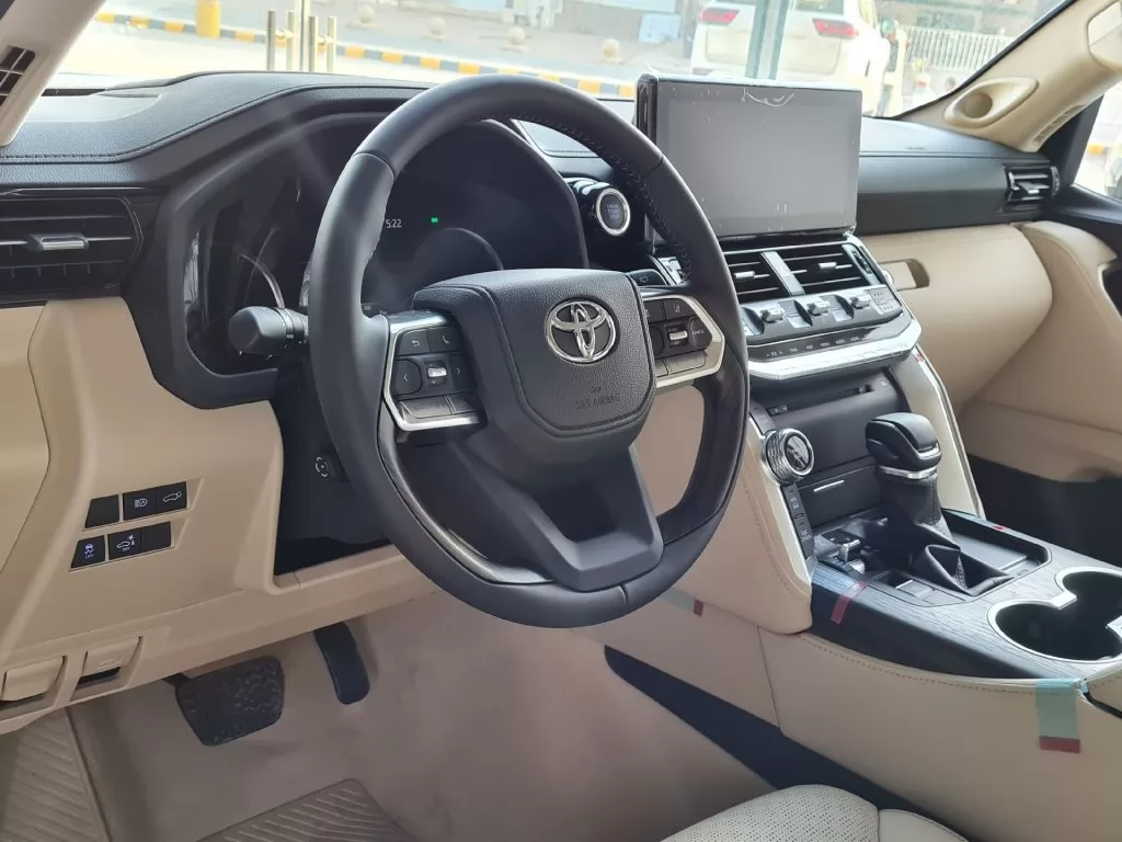 Used Toyota Land Cruiser SUV For Rent in Baghdad Governorate #29066 - 1  image 