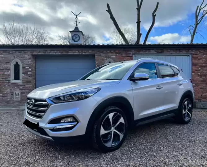 Used Hyundai Tucson For Sale in London , Greater-London , England #30063 - 1  image 