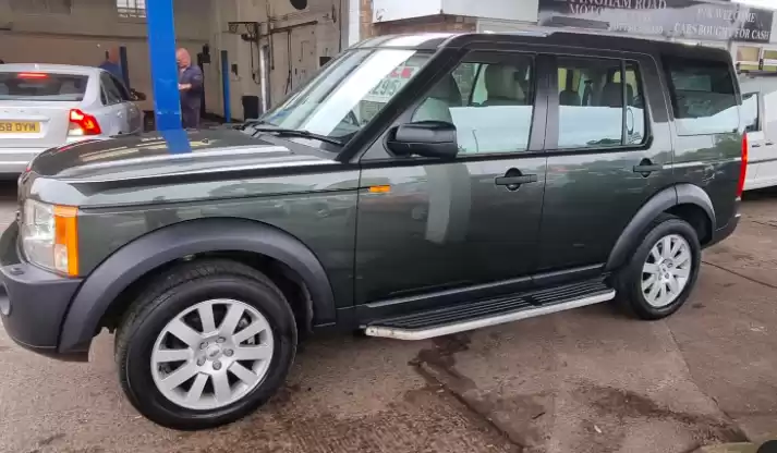 Used Land Rover Discovery For Sale in Greater-London , England #30633 - 1  image 