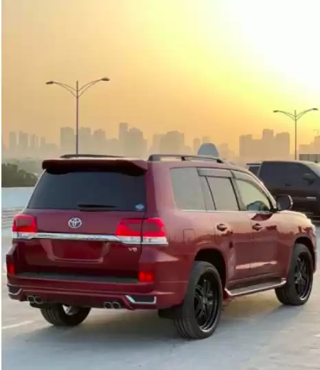 مستعملة Toyota Land Cruiser للبيع في دبي #31302 - 1  صورة 