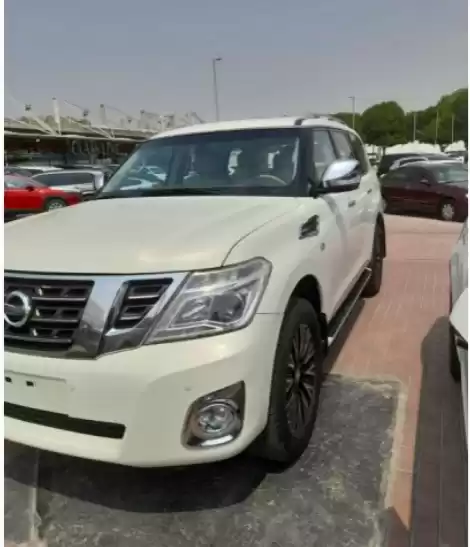 مستعملة Nissan Patrol للبيع في دبي #31352 - 1  صورة 