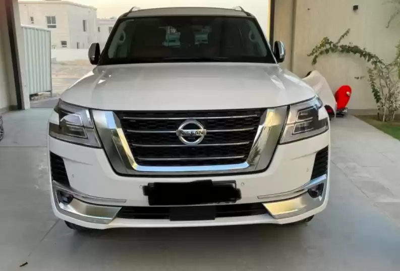 Использовал Nissan Patrol Продается в Дубай #31505 - 1  image 