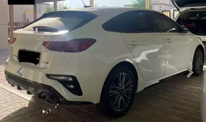 Использовал Kia Cerato Hatchback Продается в Дубай #31563 - 1  image 