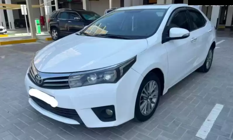 Использовал Toyota Corolla Продается в Дубай #31610 - 1  image 