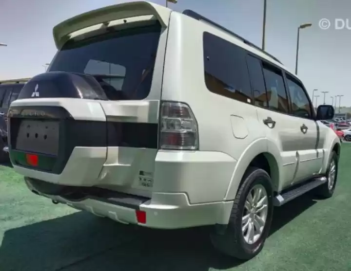 Utilisé Mitsubishi Pajero À vendre au Dubai #31628 - 1  image 