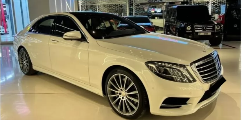 Used Mercedes-Benz 500 For Sale in Dubai #31759 - 1  image 