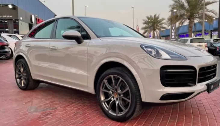 Gebraucht Porsche Cayenne Zu verkaufen in Dubai #31779 - 1  image 