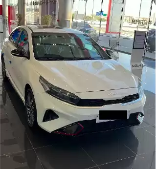 Использовал Kia Cerato Hatchback Продается в Дубай #31872 - 1  image 