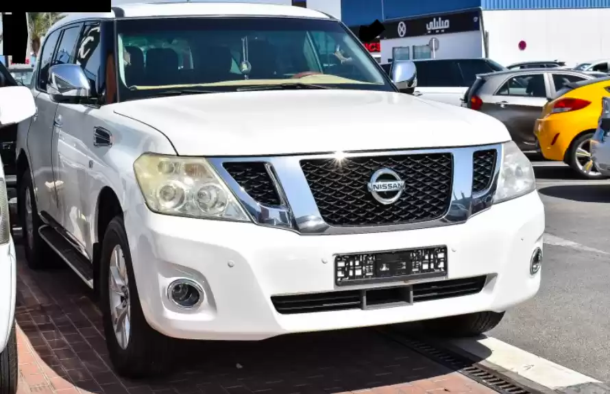 مستعملة Nissan Patrol للبيع في دبي #31952 - 1  صورة 