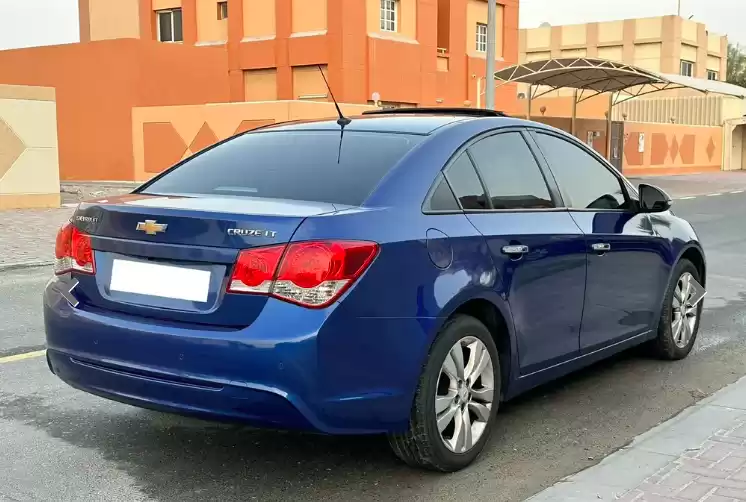 Used Chevrolet Cruze For Sale in Dubai #32093 - 1  image 
