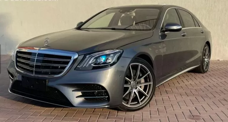 Used Mercedes-Benz 550 For Sale in Sharjah #32113 - 1  image 
