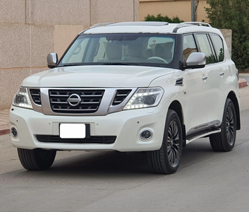 مستعملة Nissan Patrol SUV للبيع في فريج محمد بن جاسم , الدوحة #33050 - 1  صورة 