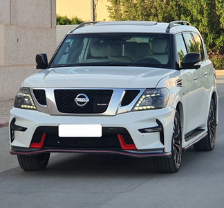 Utilisé Nissan Patrol SUV À vendre au Fereej Bin Mahmoud , Doha #33051 - 1  image 