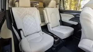 Использовал Toyota Highlander Hybrid SUV Продается в Савда Натил , Аль Райян #33214 - 1  image 