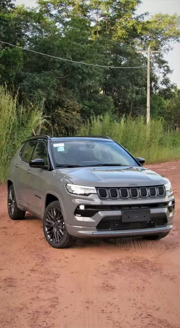 全新的 Jeep Cherokee 出租 在 迪拜 #33637 - 1  image 