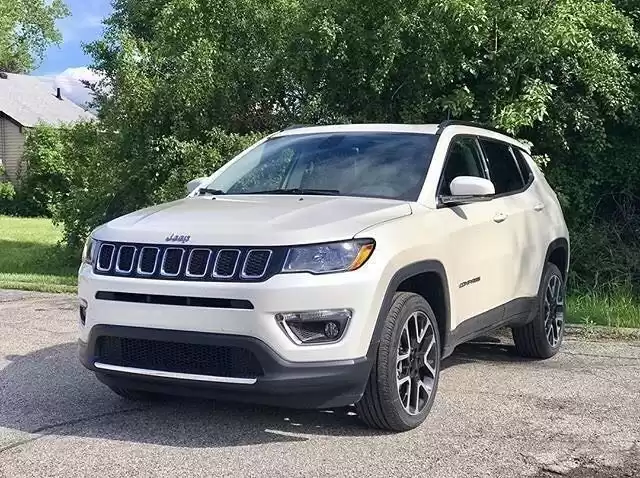 全新的 Jeep Cherokee 出租 在 迪拜 #33641 - 1  image 