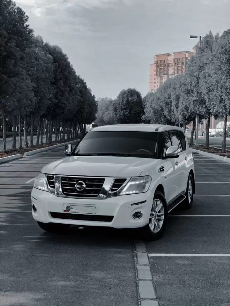 Совершенно новый Nissan Patrol SUV Продается в Джумейра , Дубай #33941 - 1  image 