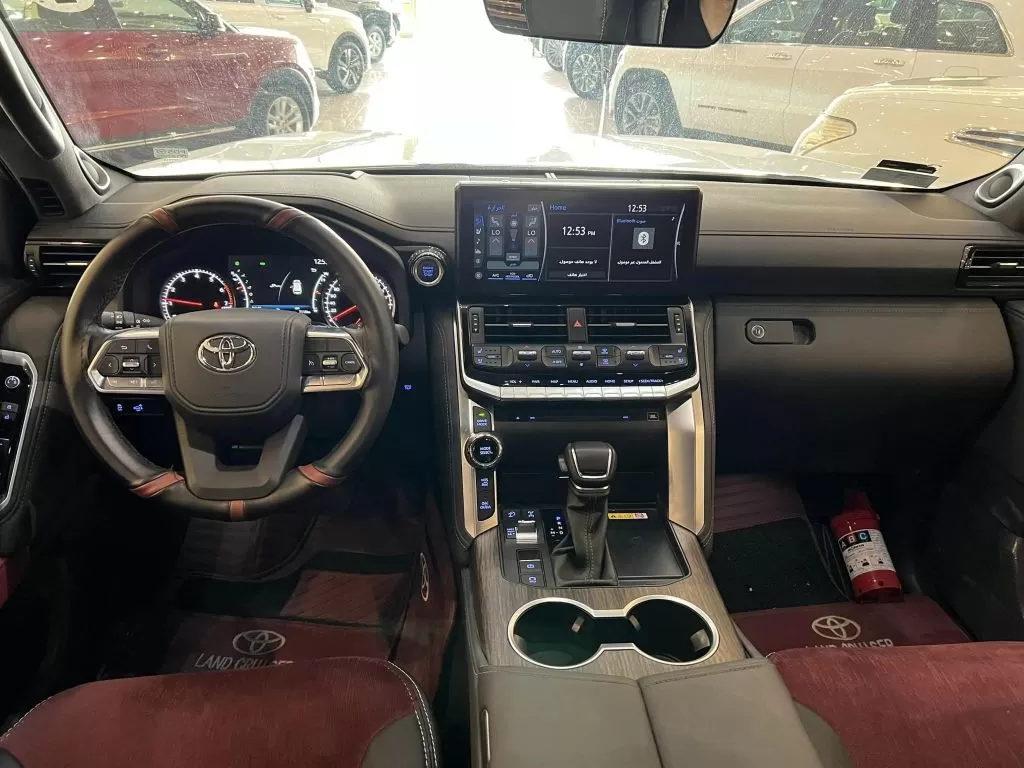 Использовал Toyota Land Cruiser Продается в Аджман Порт , Аджман #34072 - 1  image 