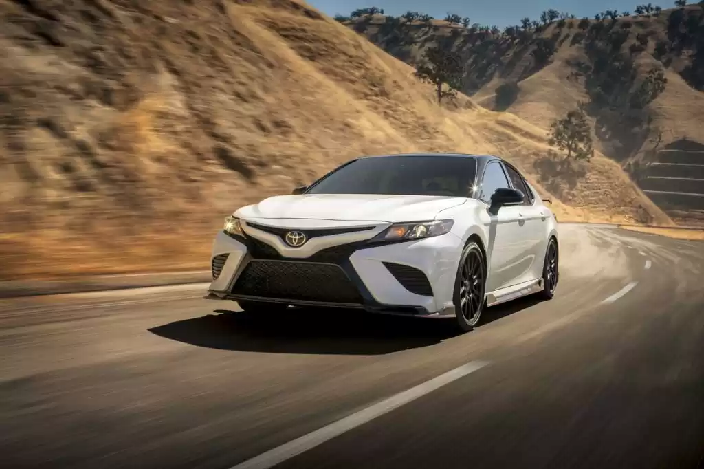 مستعملة Toyota C-HR للبيع في ميناء جبل علي , دبي #34112 - 1  صورة 