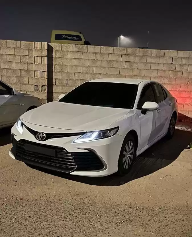 جديدة Toyota 4-Runner للبيع في جزيرة أبو الأبيض , أبو ظبي #34132 - 1  صورة 