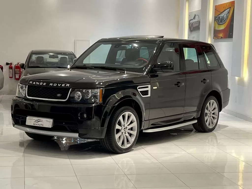 Used Land Rover Range Rover SUV For Sale in Ar Rifa , Southern Governorate #34240 - 1  image 