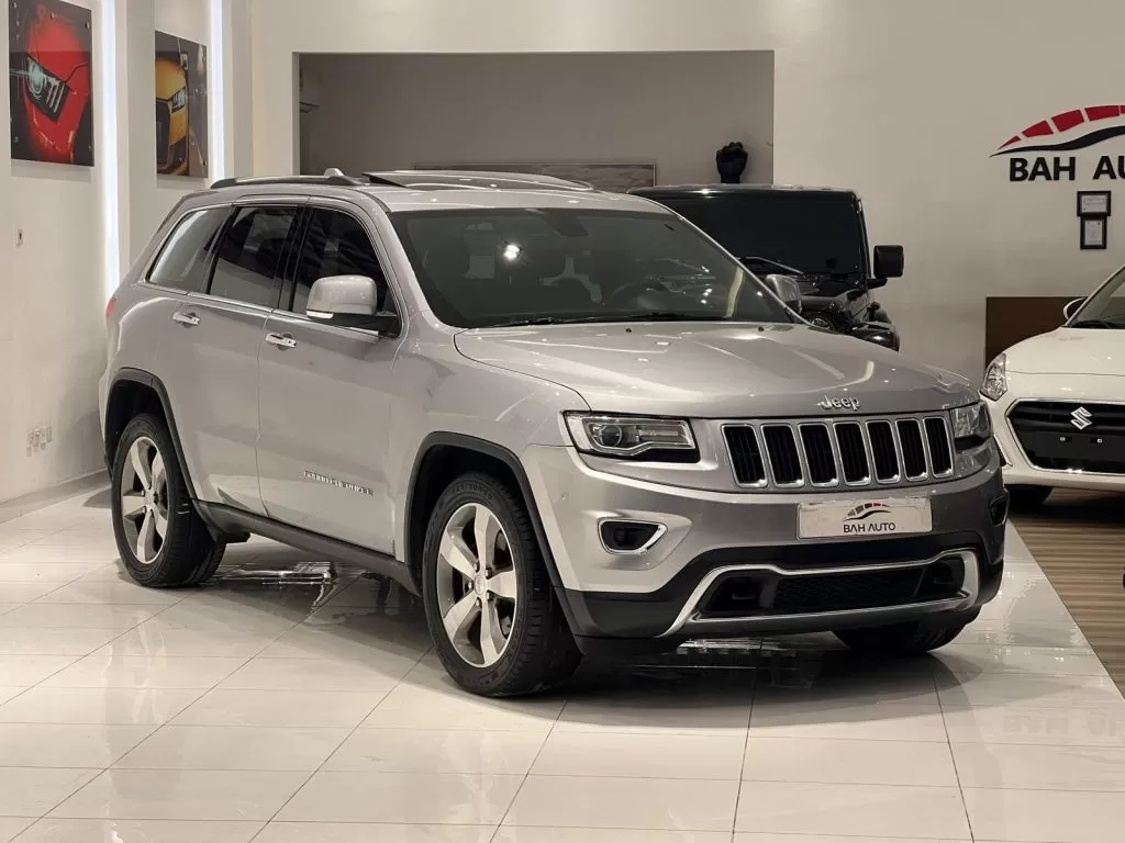 Used Jeep Grand Cherokee L For Sale in Ar Rifa , Southern Governorate #34252 - 1  image 