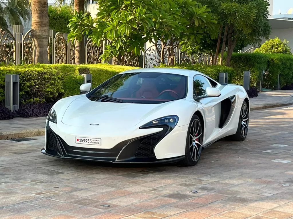Used Mclaren 650S For Sale in Ar Rifa , Southern Governorate #34270 - 1  image 
