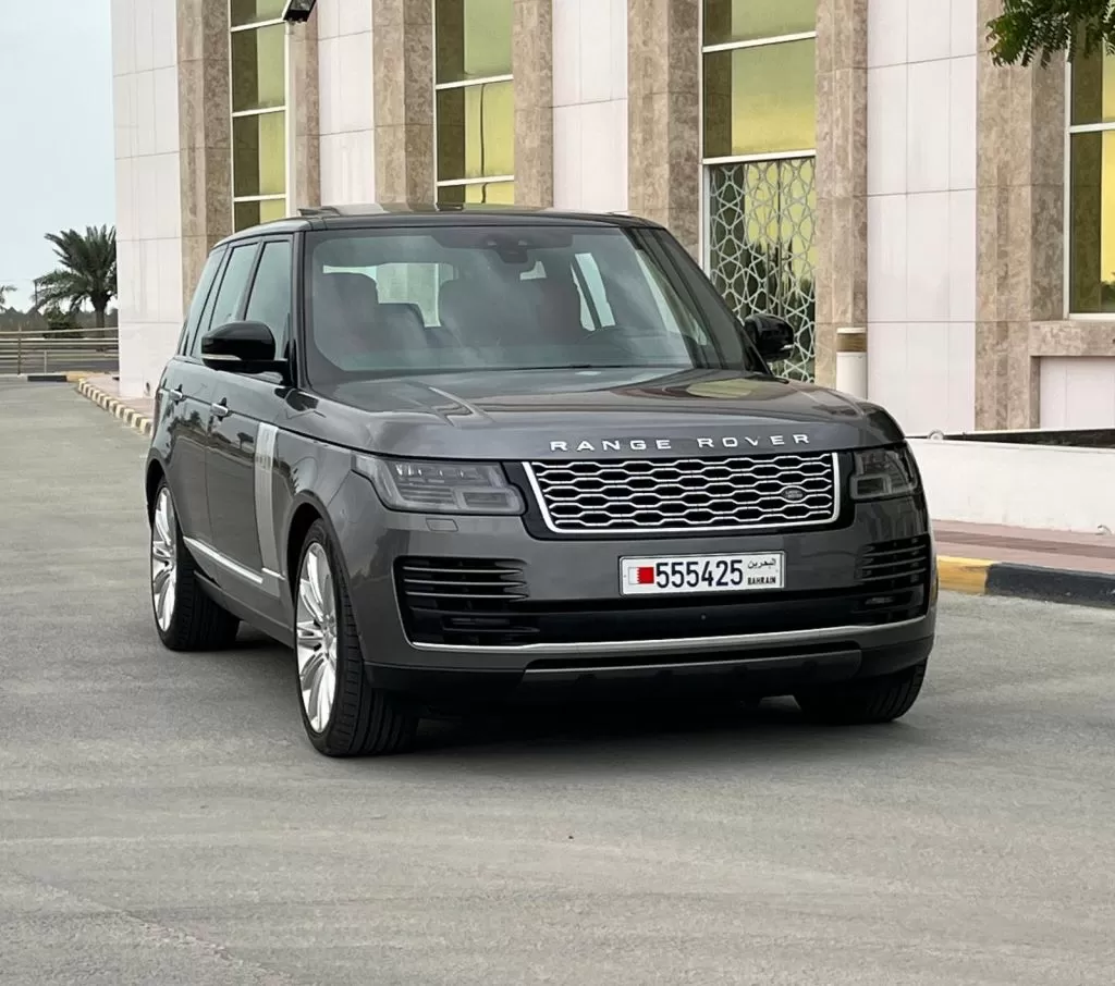 Used Land Rover Range Rover SUV For Sale in Ar Rifa , Southern Governorate #34306 - 1  image 