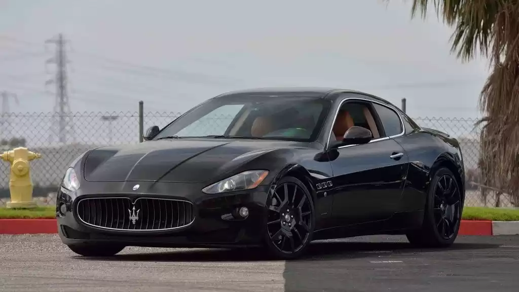 مستعملة Maserati Granturismo للبيع في الدوحة #5849 - 1  صورة 