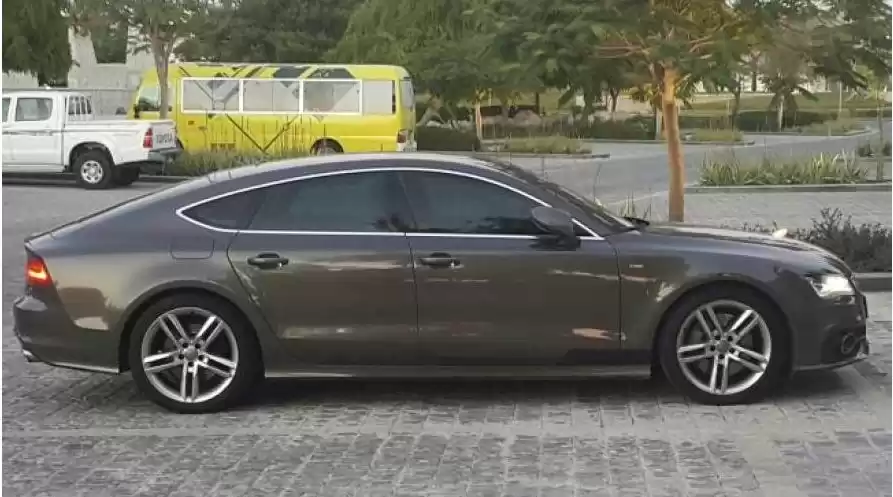 Utilisé Audi Unspecified À vendre au Doha #6080 - 1  image 