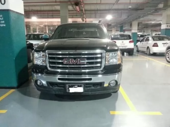 Used GMC Pickup For Sale in Doha #6187 - 1  image 