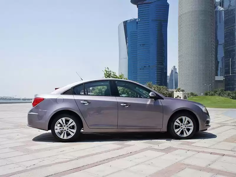 Gebraucht Chevrolet Cruze Zu vermieten in Doha #6342 - 1  image 