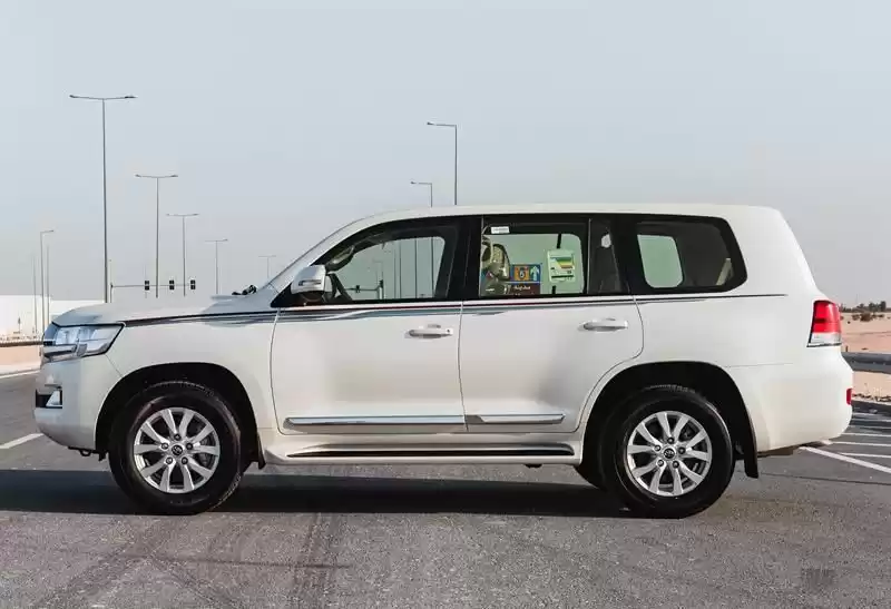 Gebraucht Toyota Unspecified Zu verkaufen in Doha #6428 - 1  image 