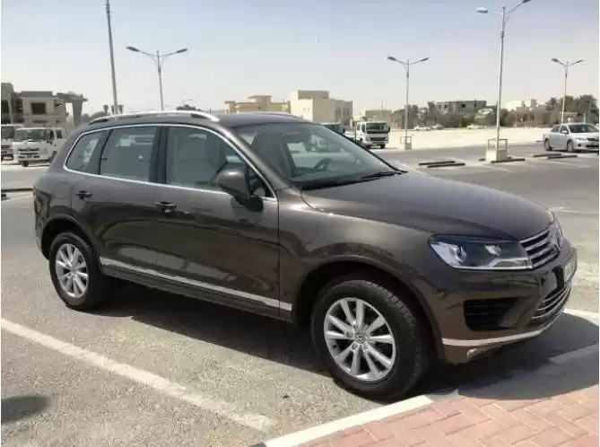 Usado Volkswagen Unspecified Alquiler en al-sad , Doha #6561 - 1  image 