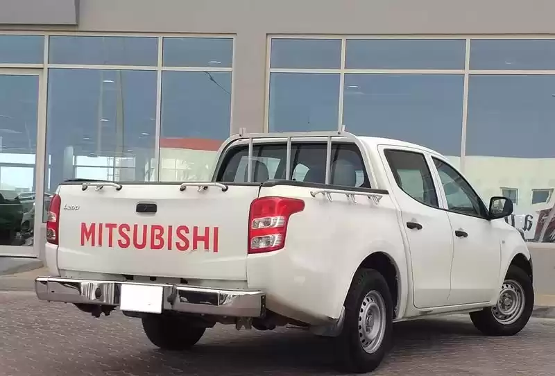 用过的 Mitsubishi L200 出售 在 多哈 #6580 - 1  image 