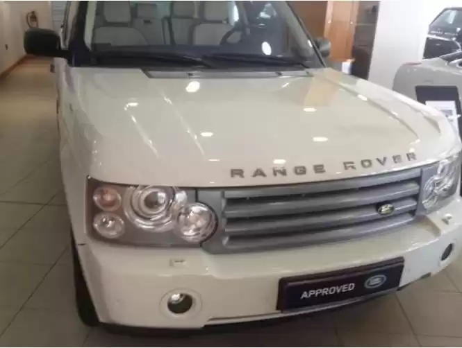 Utilisé Land Rover Unspecified À vendre au Al-Sadd , Doha #6613 - 1  image 