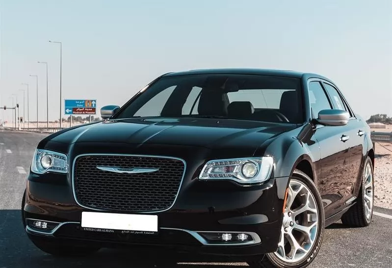 Used Chrysler 300C For Sale in Doha #6658 - 1  image 