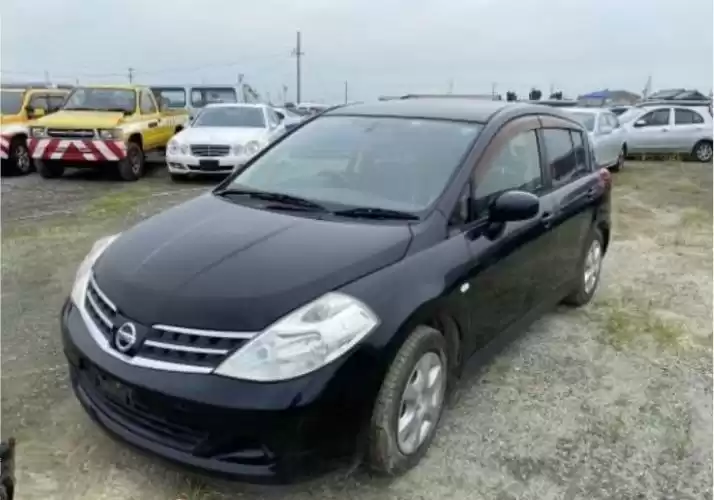 Использовал Nissan Tiida Продается в Доха #6866 - 1  image 