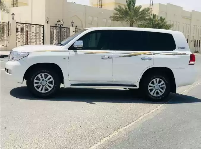 مستعملة Toyota Unspecified للبيع في الدوحة #6901 - 1  صورة 